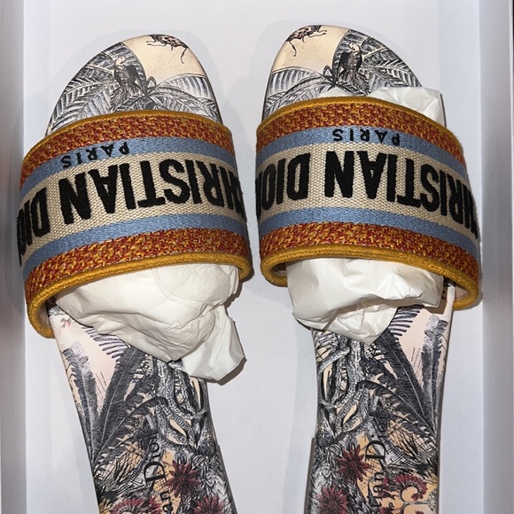 DWAY Christian Dior Sandals - Picture 3 of 9